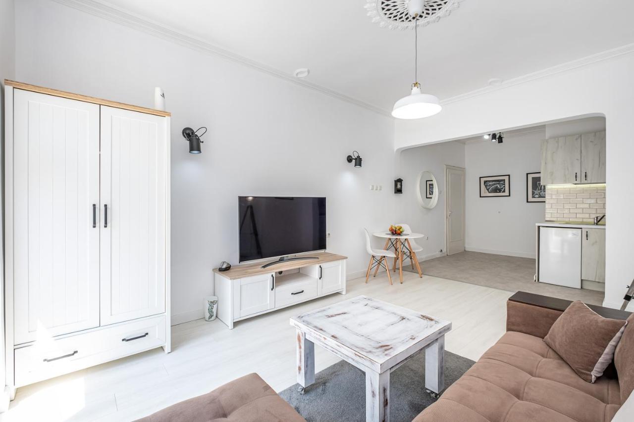 Jazz & Wine - Luxury Apartment By The Sea & Parking & Hbo & Netflix Varna Exterior foto